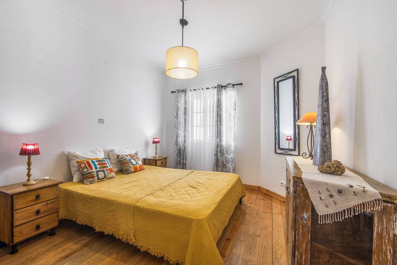 Foto 10 von 34: Villa „Grandvale“ mit privater Terrasse, WLAN und Klimaanlage