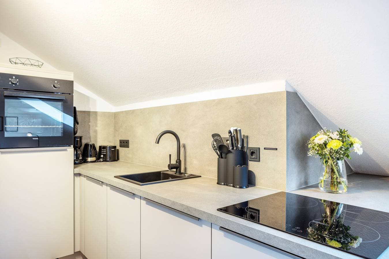 Foto 9 von 29: Ferienhaus 'Skywalk Loft Willingen inkl. Free' mit Bergblick, Balkon und WLAN