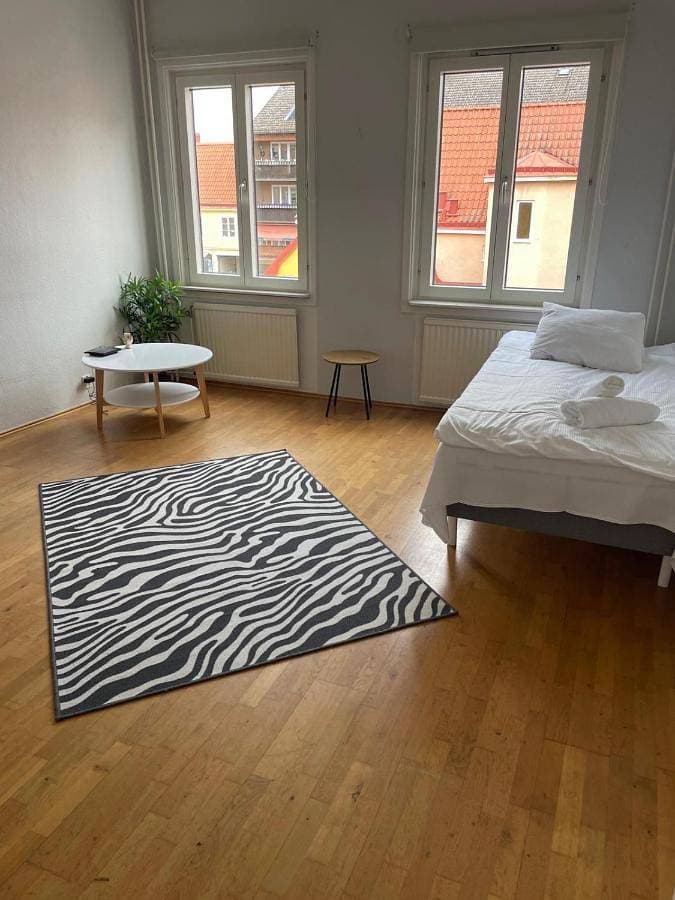 Foto 2 von 12: Two-Bedroom Apartment