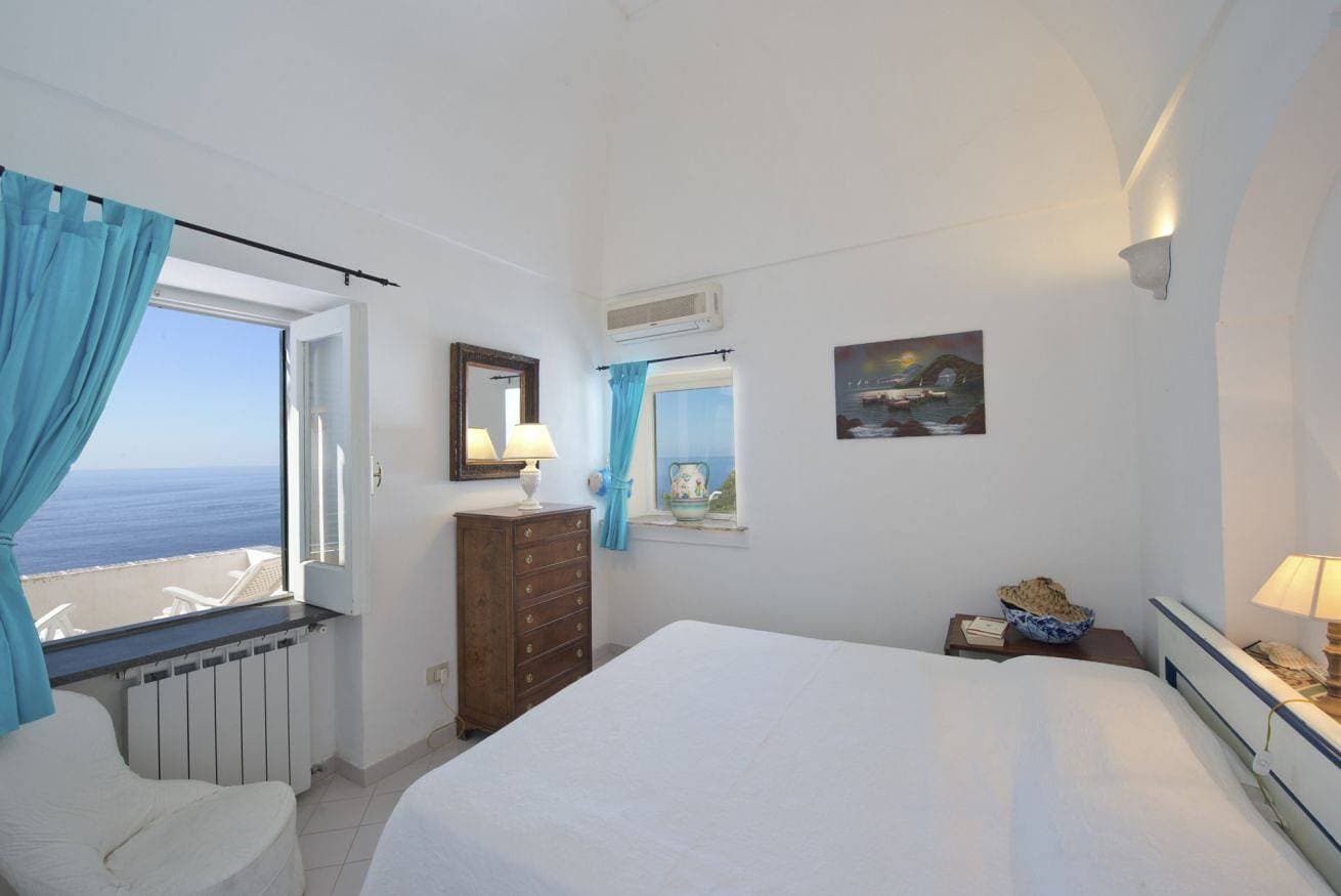 Foto 5 von 40: Ferienwohnung für 4 Personen mit Meerblick
