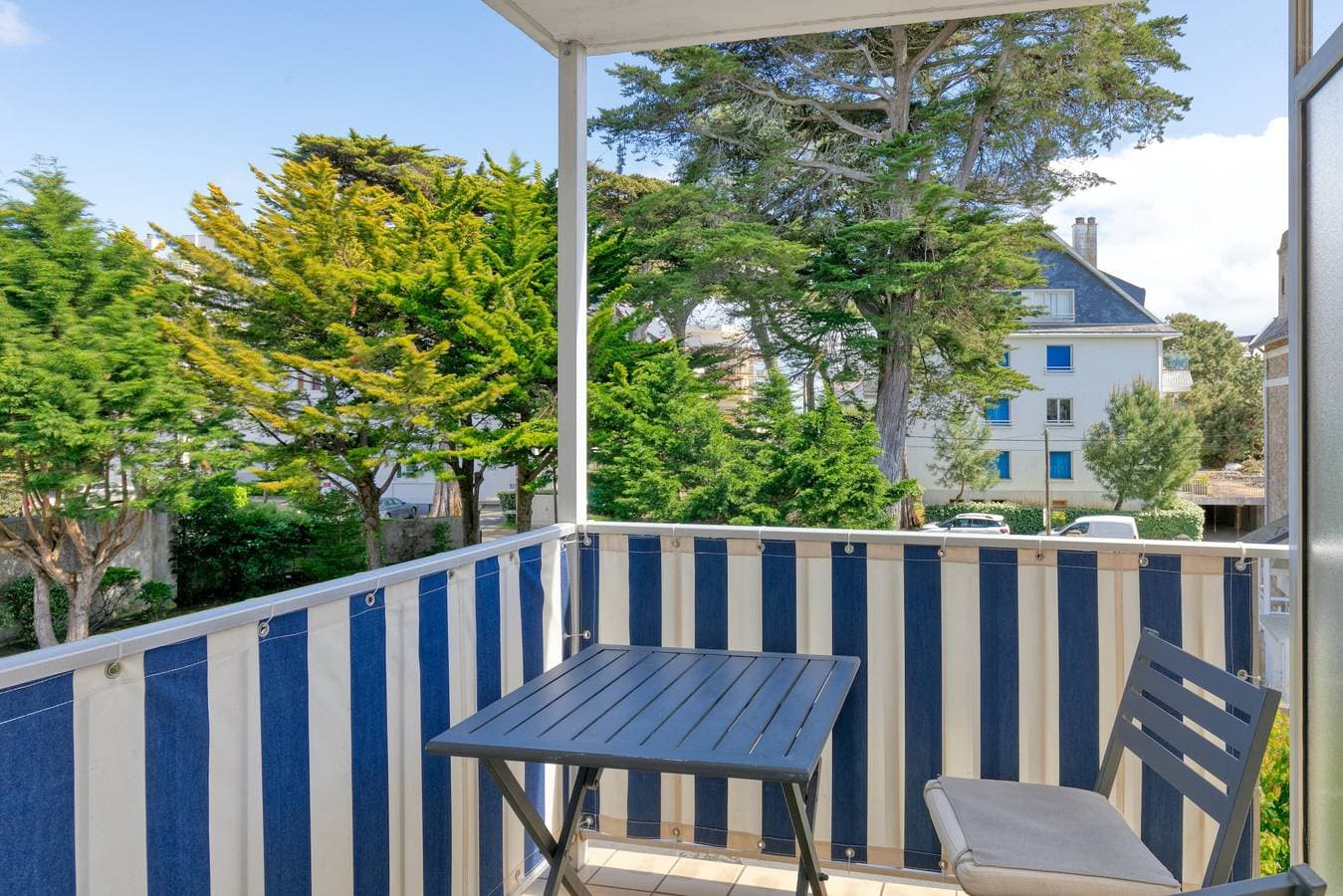 Appartement avec balcon 1
