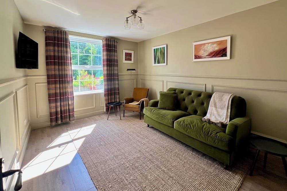 Luxury apartment in the heart of the village. 1