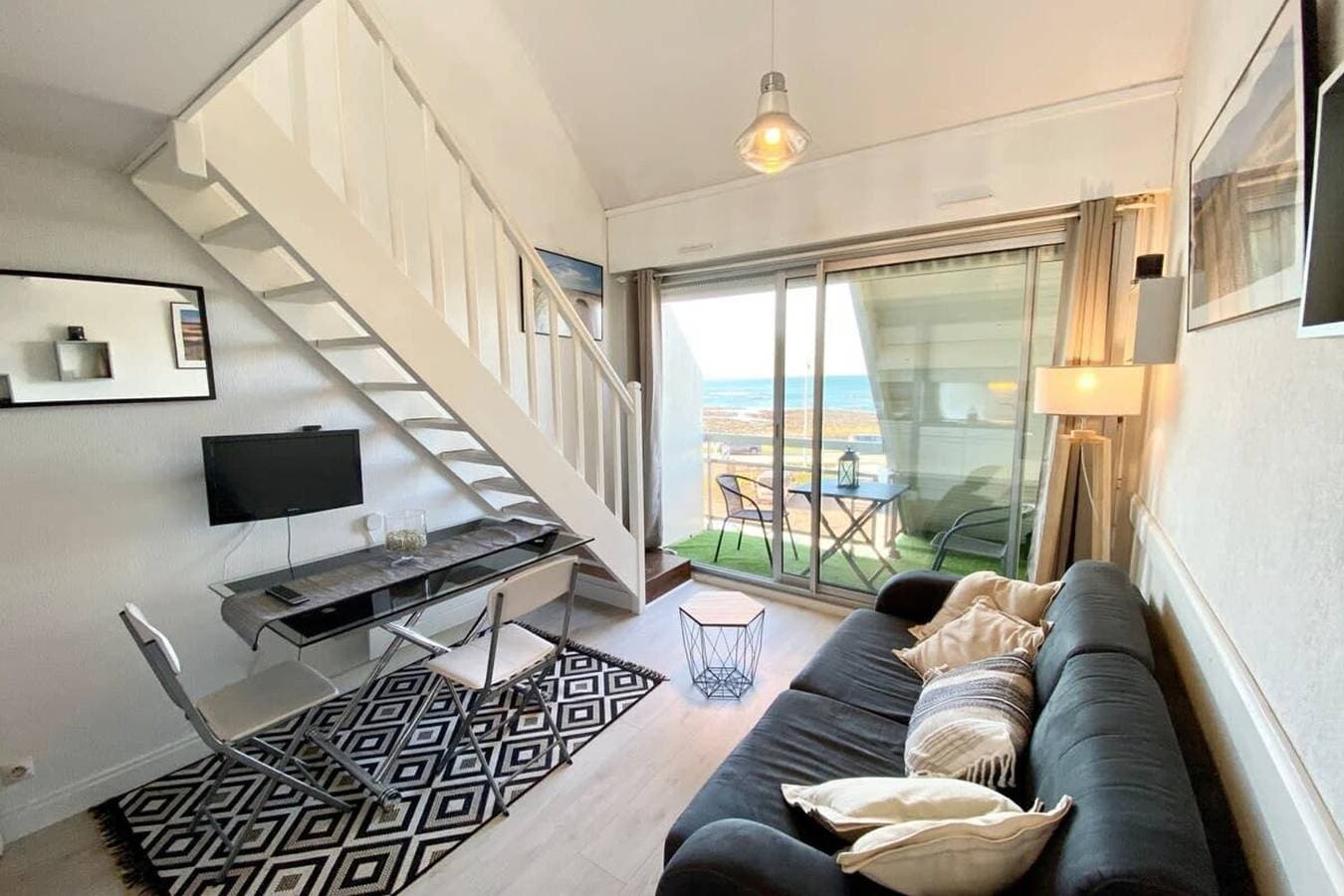 Foto 2 von 28: Ferienwohnung für 4 Personen mit Terrasse
