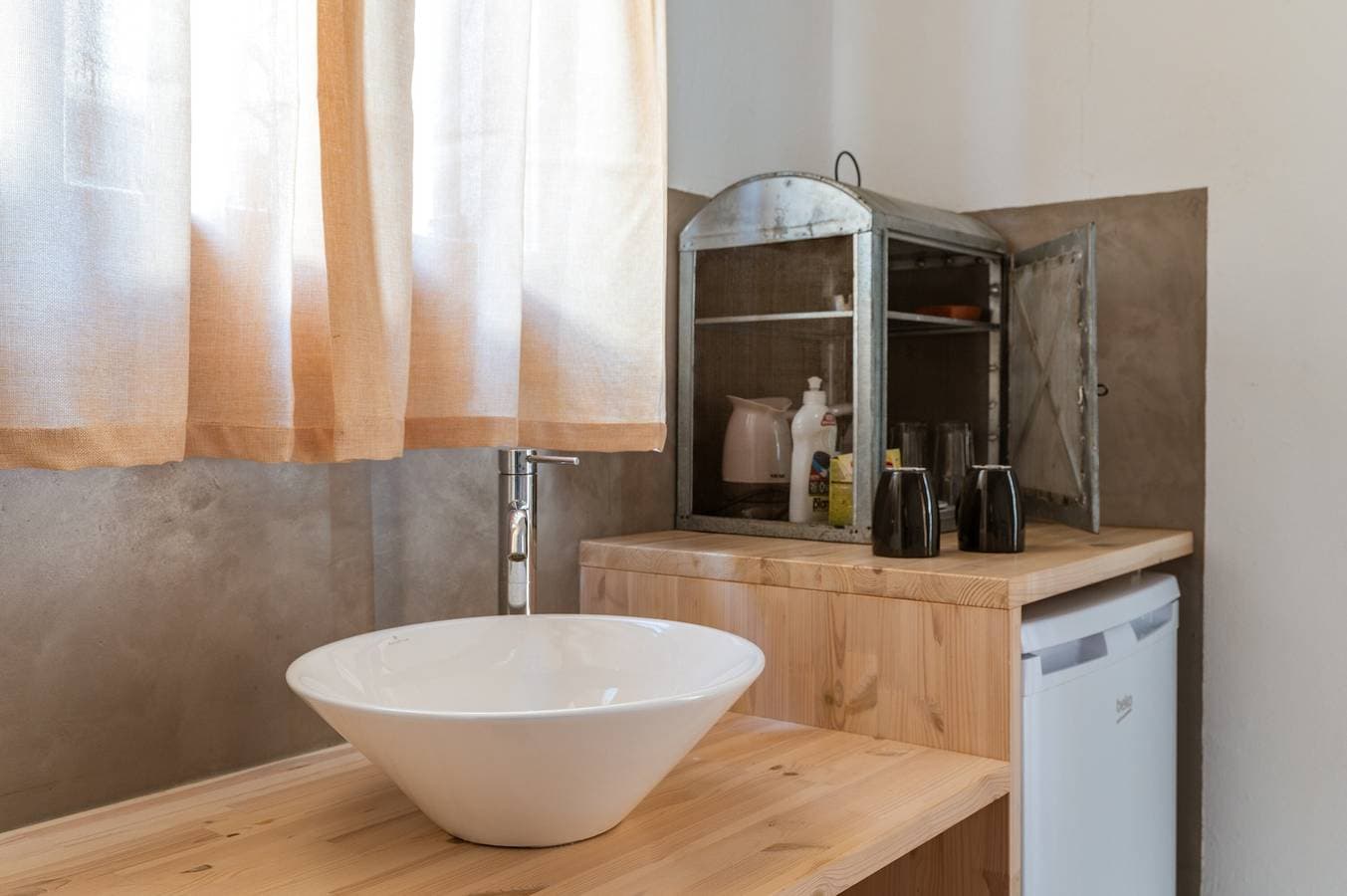 Foto 4 von 23: Einzimmerapartment 'En Tino 1' mit Balkon, WLAN und Klimaanlage