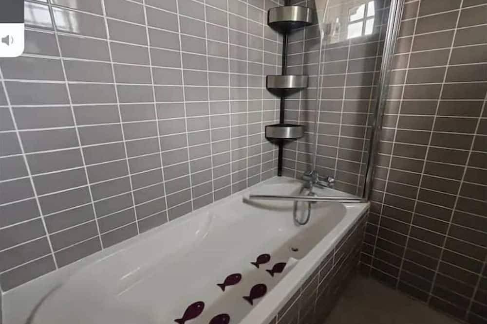 Foto 3 von 25: Un Appartement Dans un Château