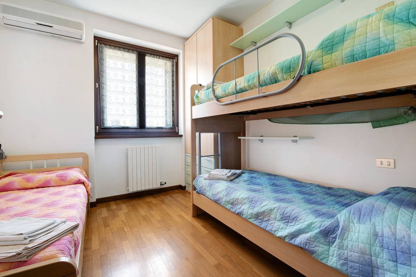 Foto 12 von 21: Ferienwohnung "Residenz San Zeno S P House" mit Gemeinschaftspool, Terrasse und Klimaanlage