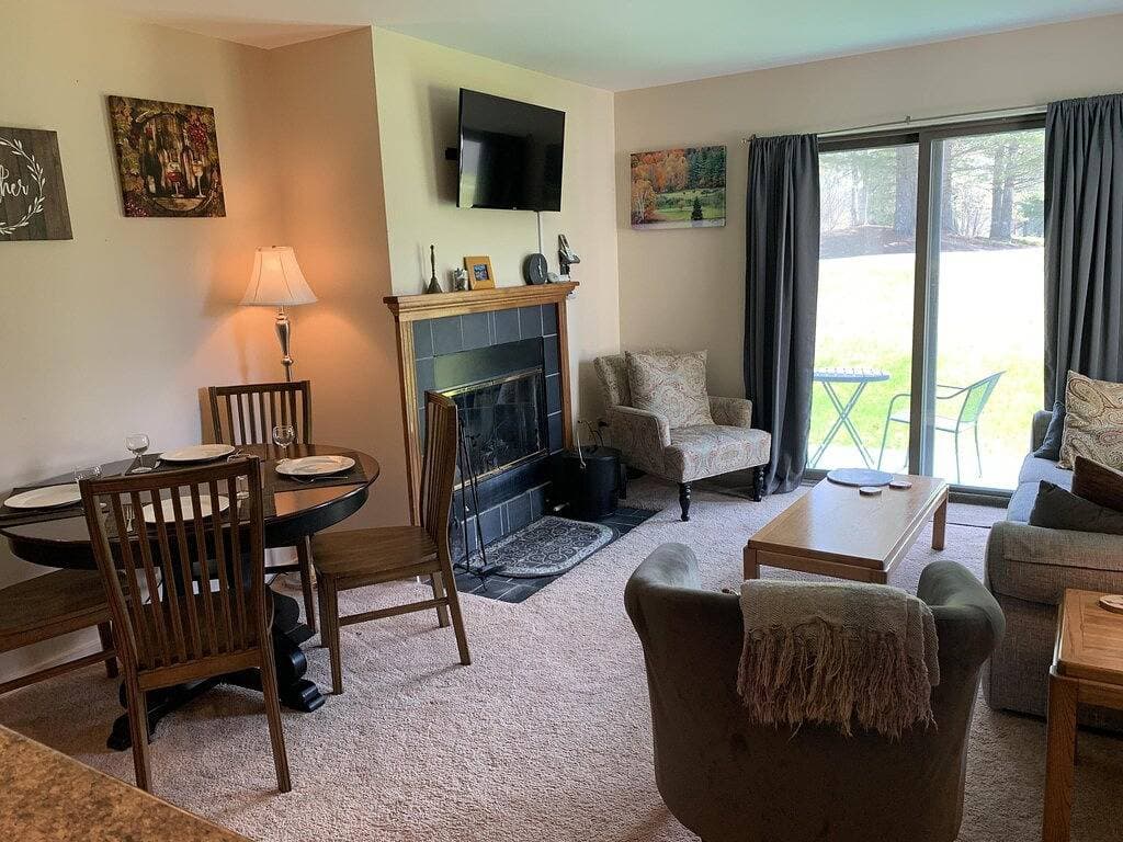 Foto 5 von 17: Komfortables, neu dekoriertes Condo am Mount Snow; kostenloser Shuttle
