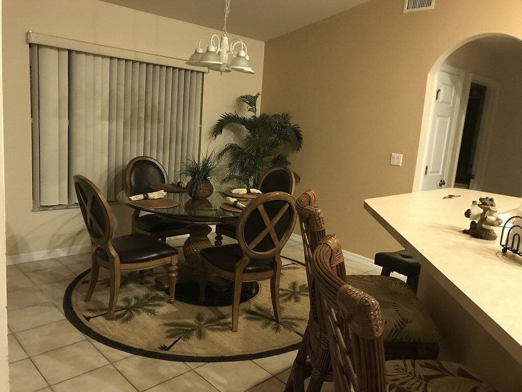 Foto 4 von 28: Beautiful Private Florida Pool Home
