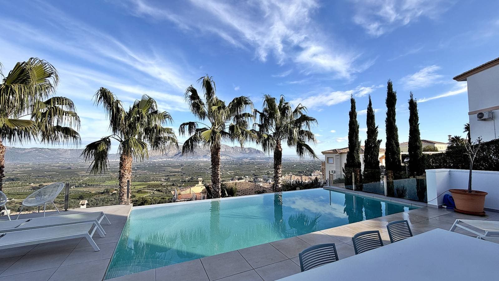 Foto 6 von 34: Villa Titulabo, 6p, Privatpool
