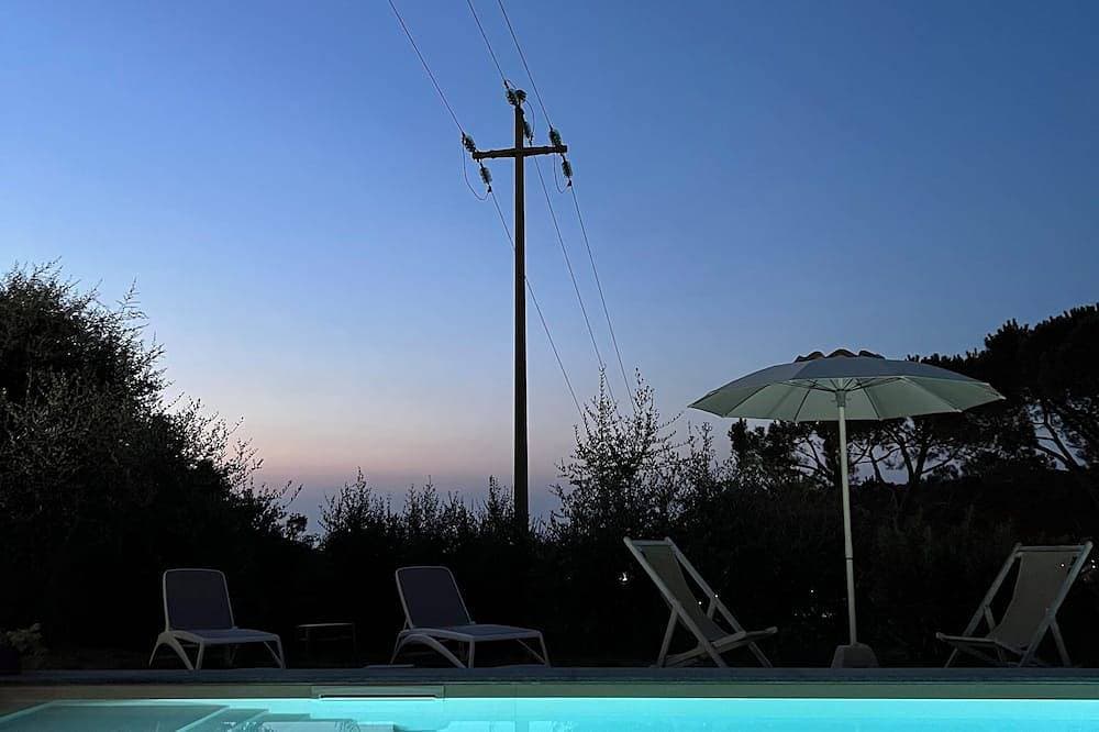 Cozy apartment 450 meters from the sea equipped with a swimming pool 1