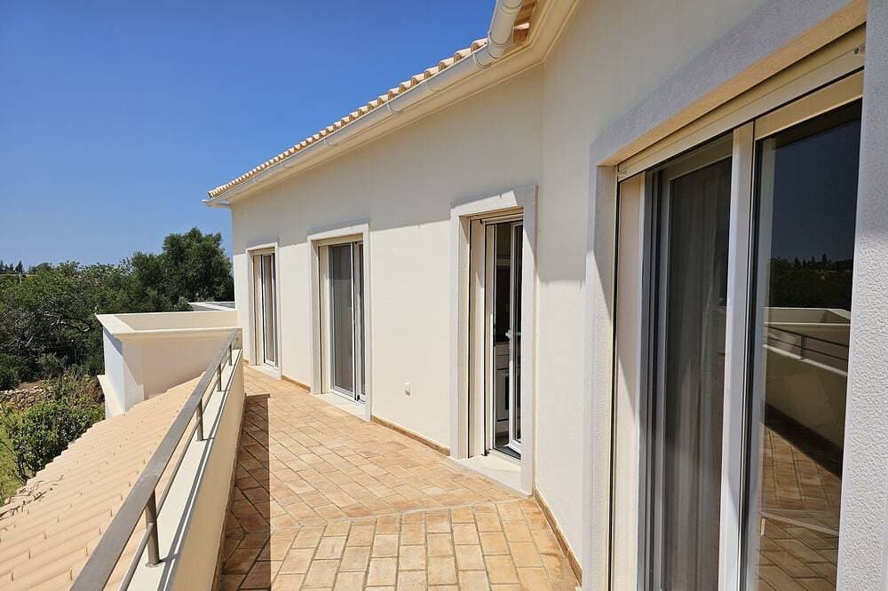 Foto 13 von 26: Apartamento no 1º Andar em Moradia no Campo