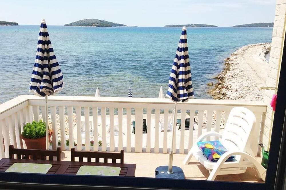 Foto 5 von 22: Apartment Grivicic A1 mit Meerblick auf der Insel Krapanj