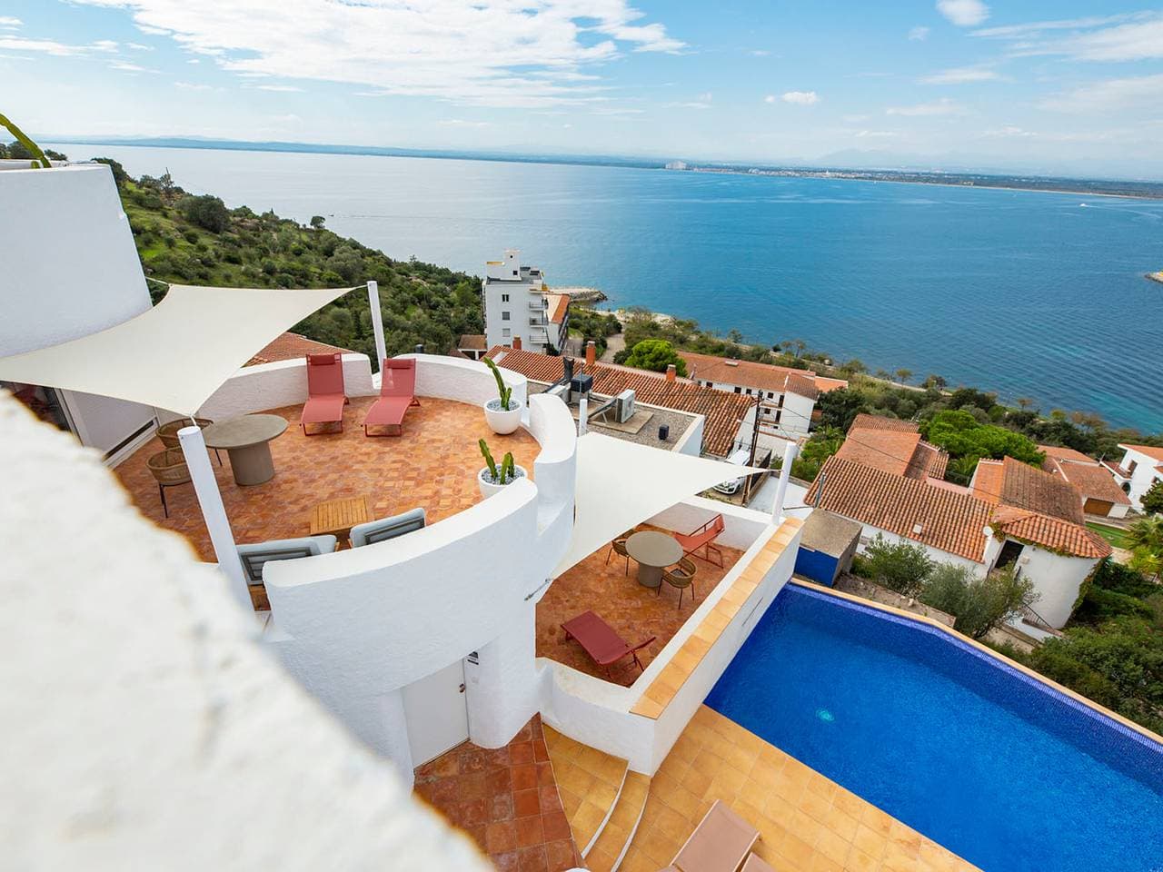 Foto 9 von 16: Modernes Studio für Paare - Blick Bucht - Pool