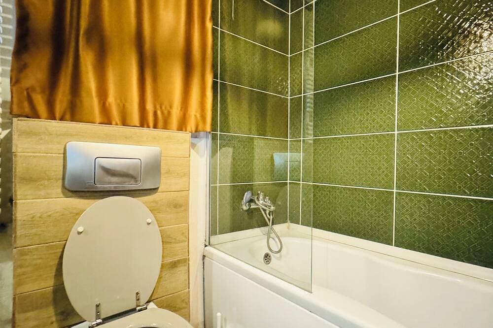 Foto 6 von 19: Bosphorus View Duplex in Central Istanbul  2Br  Sleeps 6