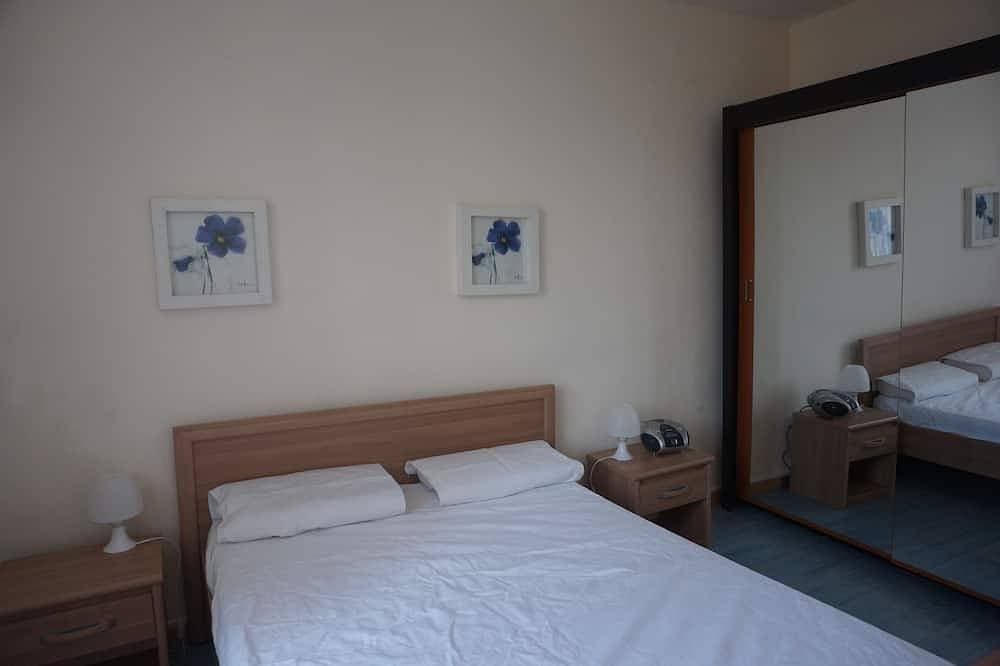 Foto 3 von 11: St Malo (50 Meter Strand der Furche)