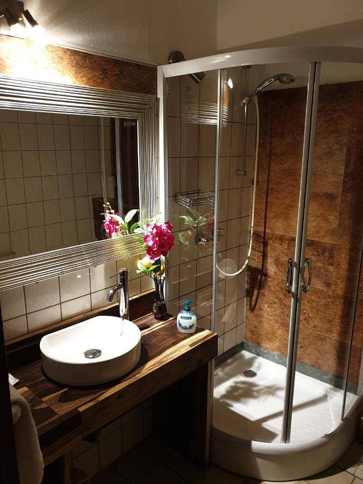Foto 9 von 10: Budget Double or Twin Room