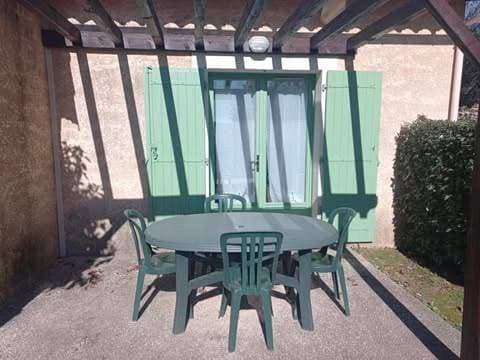 Foto 4 von 9: One-Bedroom House