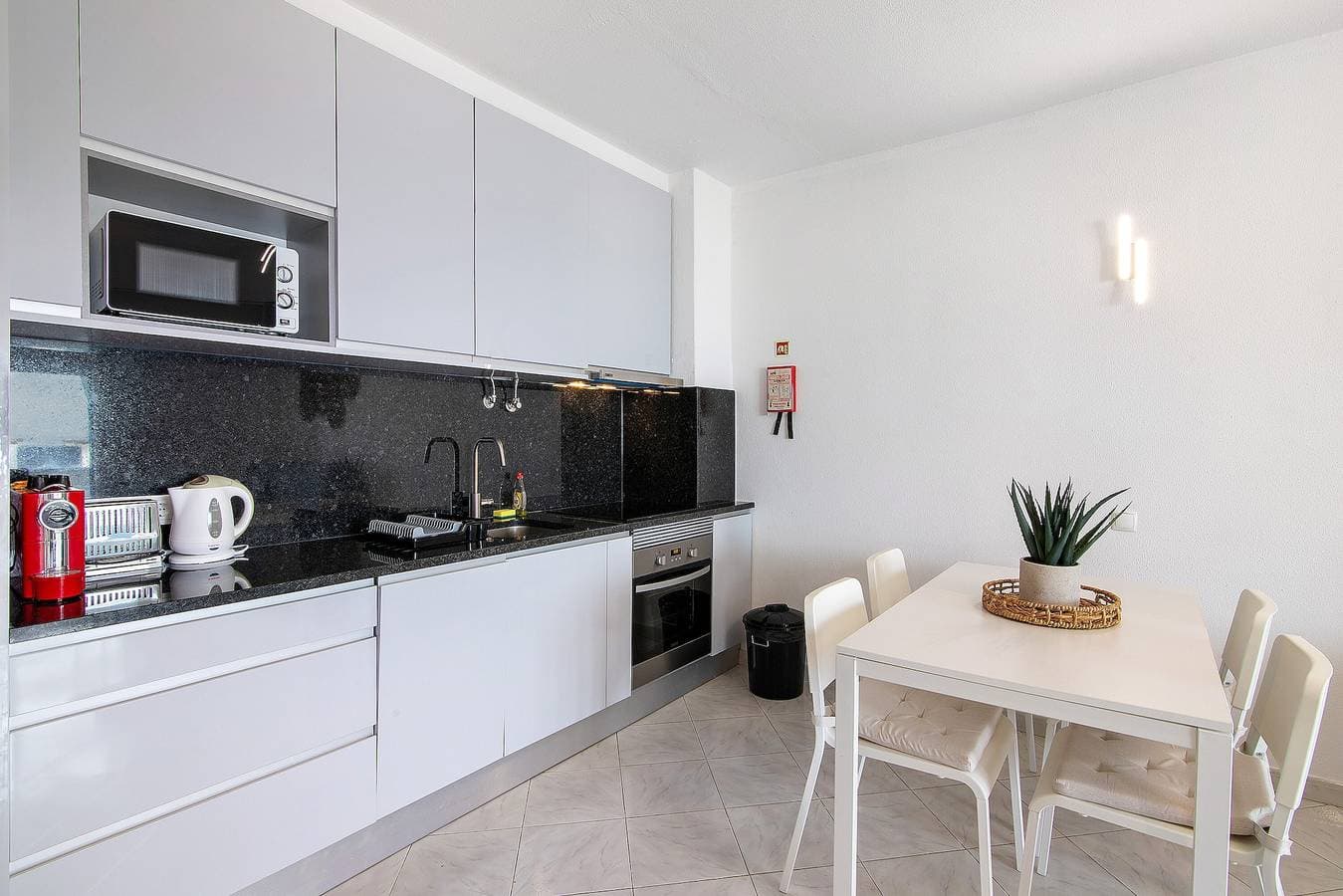 Foto 8 von 22: Ferienwohnung 'T1 Com Vista Mar' mit Meerblick, WLAN und Klimaanlage