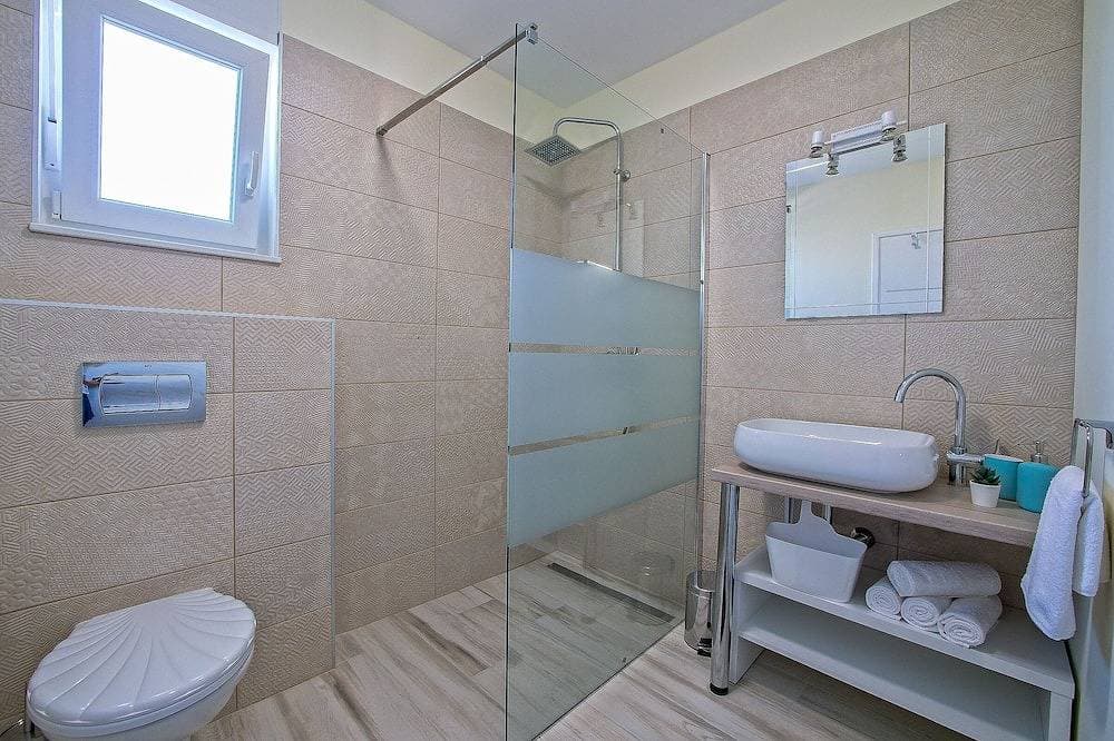 Foto 10 von 30: Ganz Neue 2019 Villa mit Pool,Grill,WiFi,Geschirrspüler,Waschmaschine