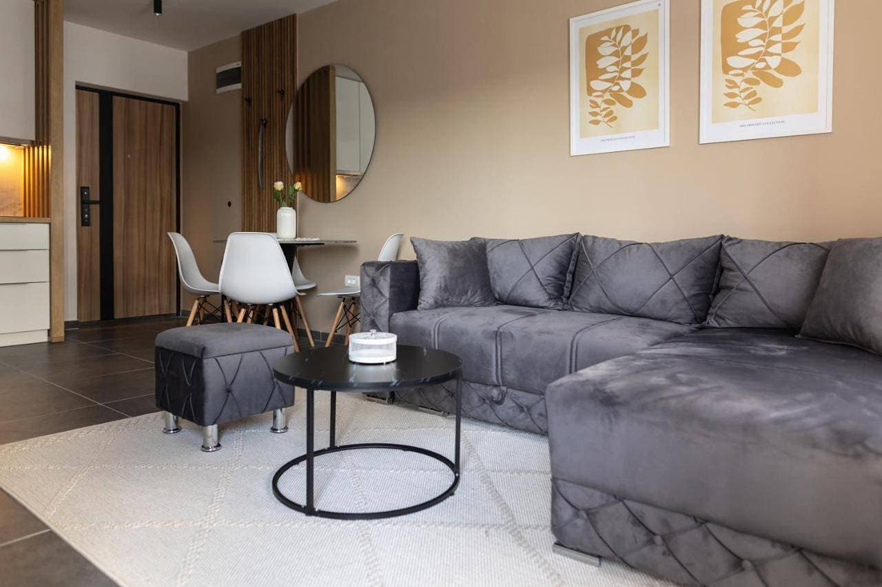 Foto 10 von 43: One-Bedroom Apartment with Terrace