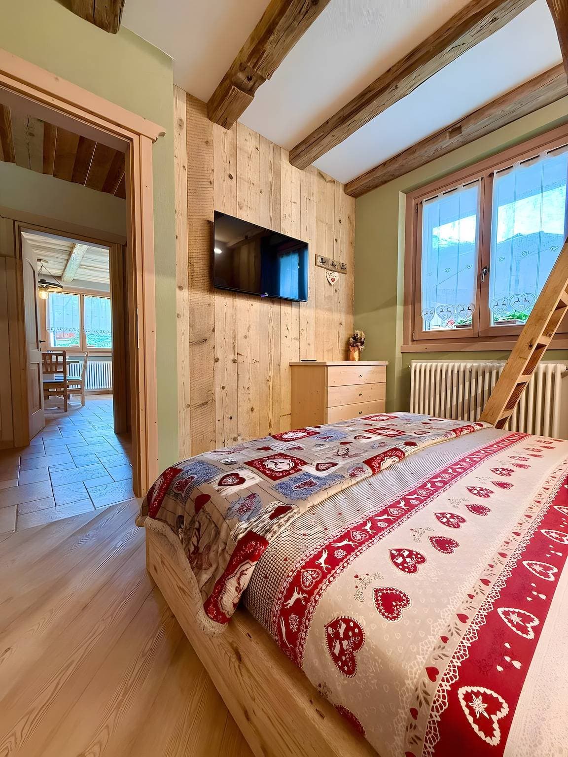 Foto 5 von 37: Ferienwohnung 'Casa Clus Bormio 3' mit Bergblick, Privatem Garten und Wi-Fi
