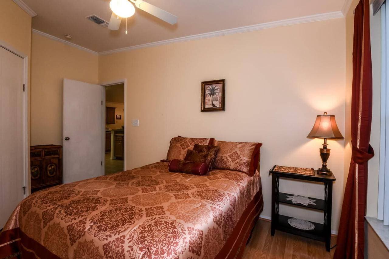 Foto 9 von 37: The Blue Nile! Your Florida Vacation is Calling. Vacation, Leisure or Business