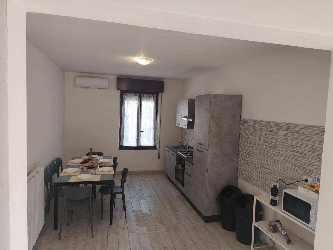 Foto 7 von 22: Three-Bedroom Apartment