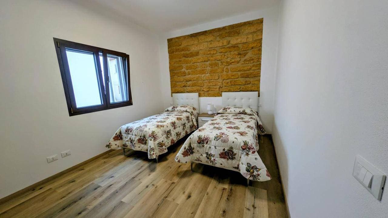 Foto 5 von 12: Two-Bedroom Apartment