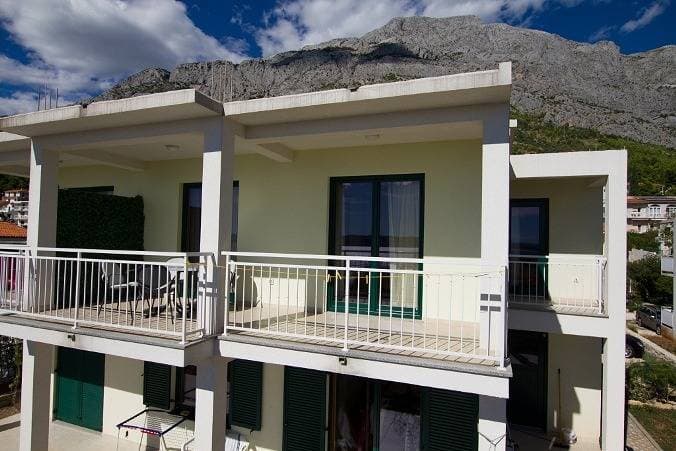 Foto 4 von 27: Ferienwohnung in Baška Voda mit Meerblick, Terrasse, Klimaanlage, W-Lan (3785-2)