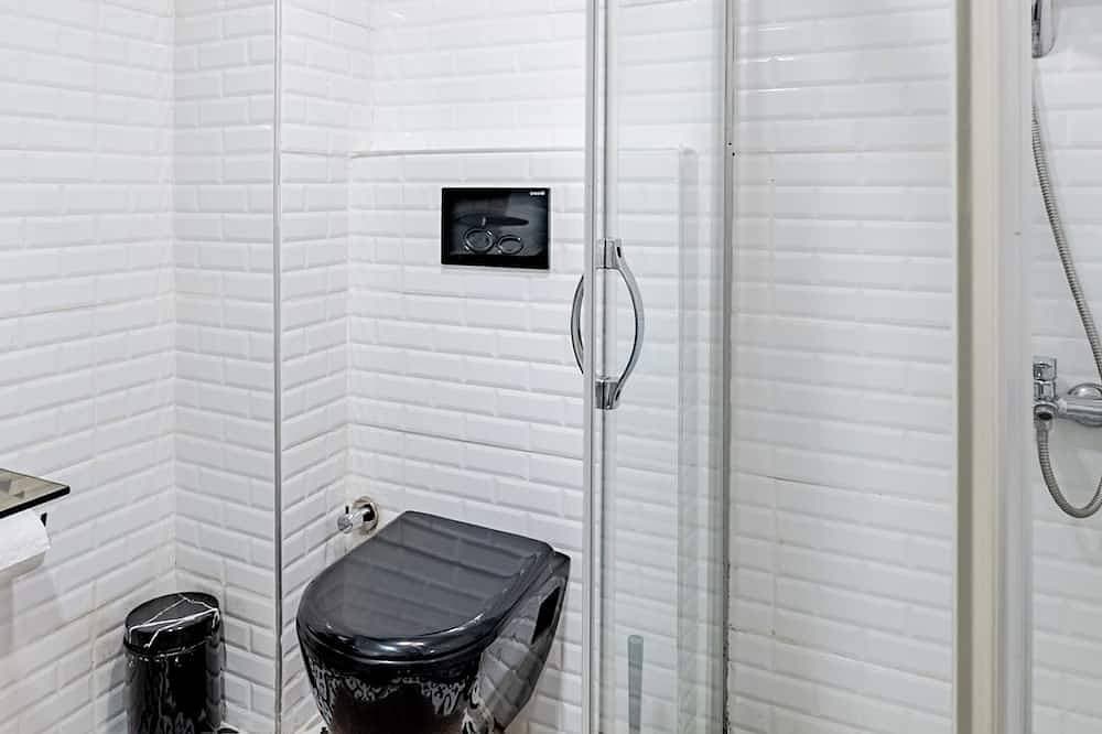 Foto 5 von 15: Cozy Central Flat w/Netflix & Elevator Near Metro 2 minute walking distance