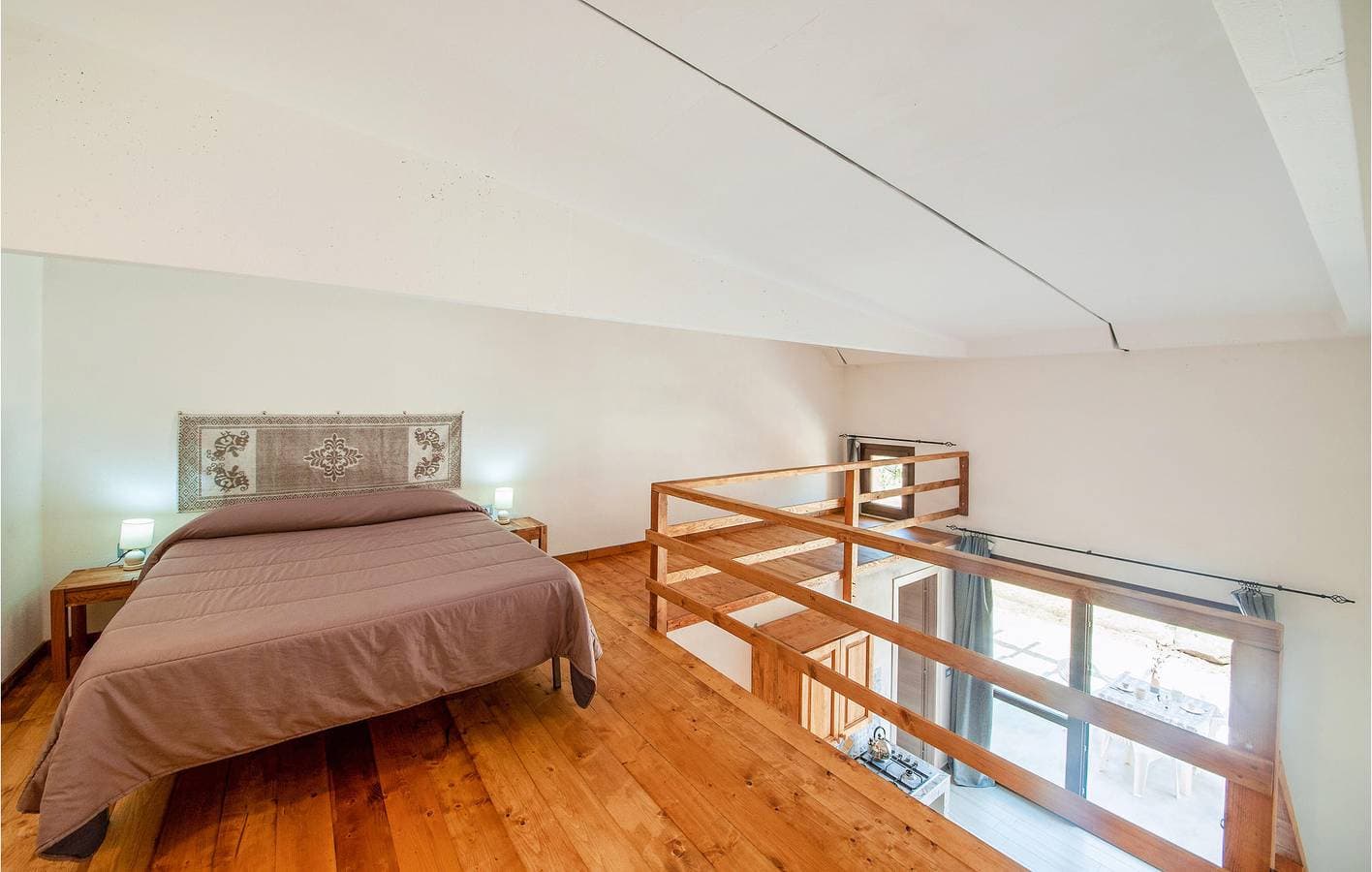 Foto 8 von 22: Appartement mit Pool in der Nähe des Li Junchi Beach