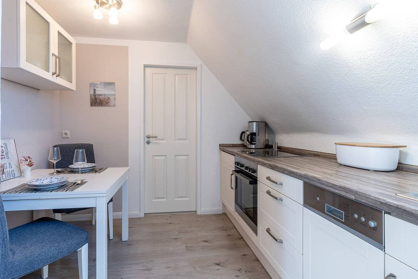 Foto 5 von 29: Schöne 2-Zimmerwohnung im 1. Obergeschoss mit Balkon im Ortsteil Dorf