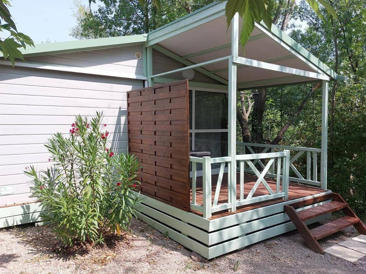 Chalet pour 2 avec Terrasse - Rampe d'accès - API-1-52-922 1