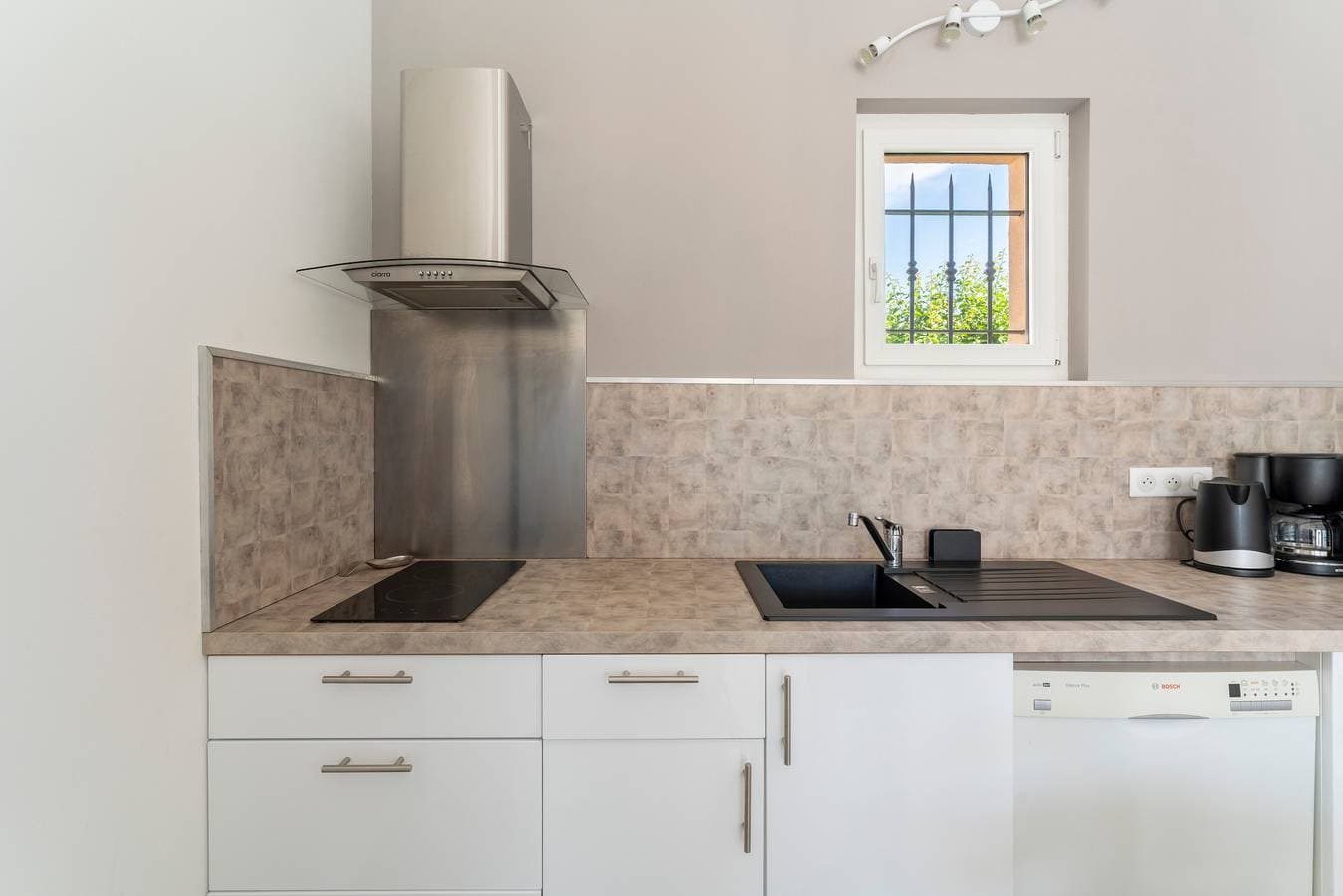 Foto 8 von 21: Ferienhaus 'Chez Céline' mit privatem Pool, WLAN und Klimaanlage