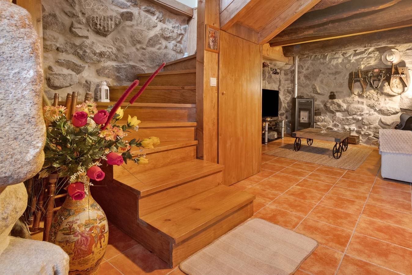 Foto 12 von 41: Chalet 'Cantinho De Tourem' mit Bergblick, privater Terrasse und Wi-Fi