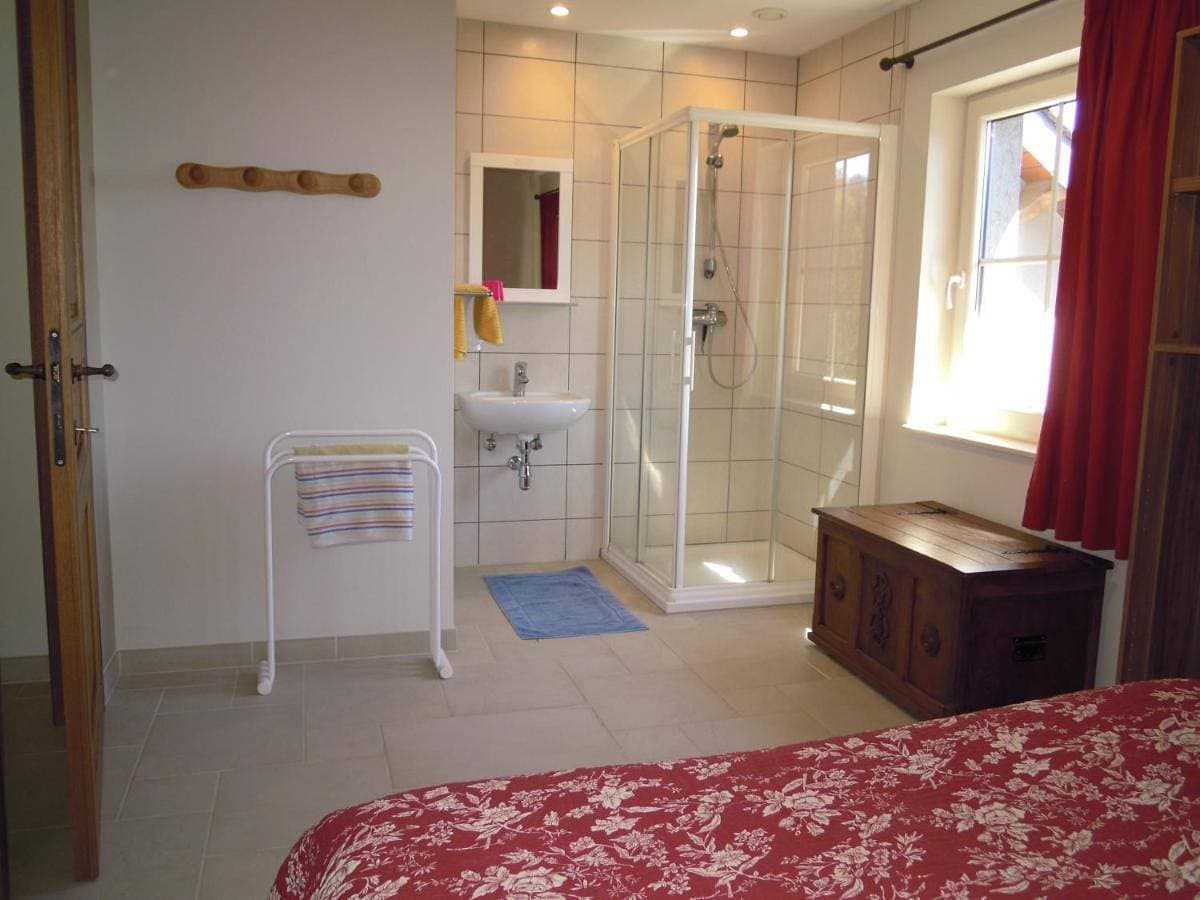 Foto 5 von 14: One-Bedroom Apartment
