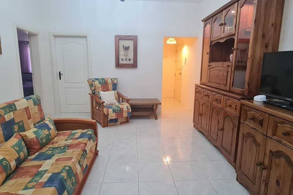 Foto 11 von 19: Comfortable Three Bedroom Apartment With WIFI & Located In The Centre
