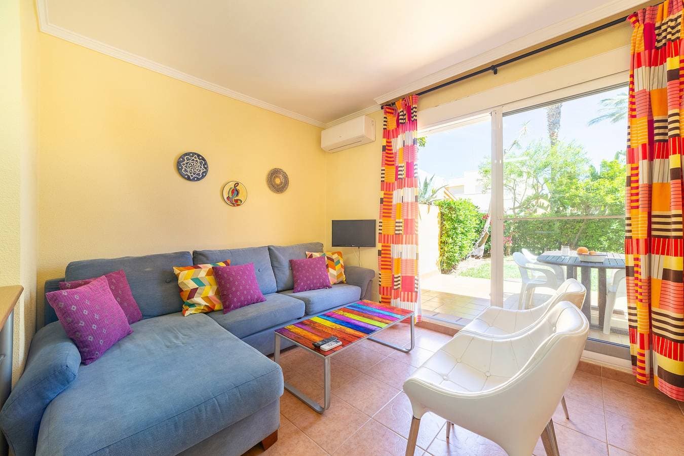 Foto 2 von 29: Ferienwohnung 'Naturista Vera Playa' mit Gemeinschaftspool, Klimaanlage und Wi-Fi