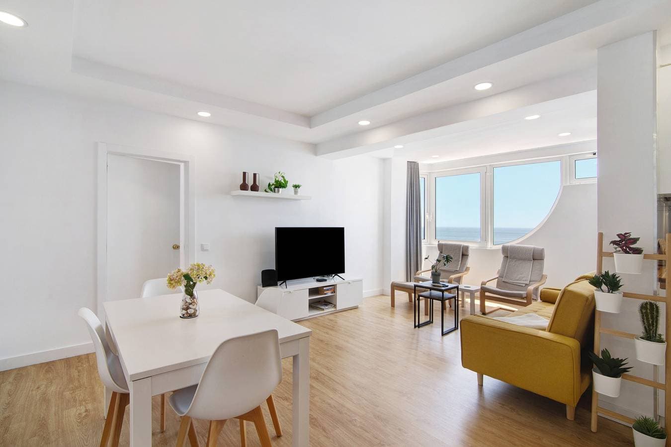 Foto 5 von 26: Ferienwohnung 'Moderno E Renovado T2' mit Meerblick, Balkon und WLAN