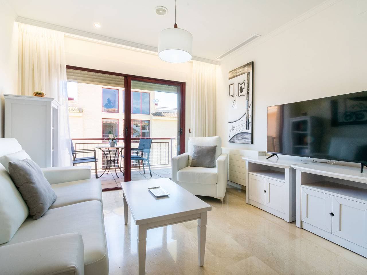 Foto 3 von 35: Modernes Apartment in Albir mit Gemeinschaftspool, WLAN, Klimaanlage