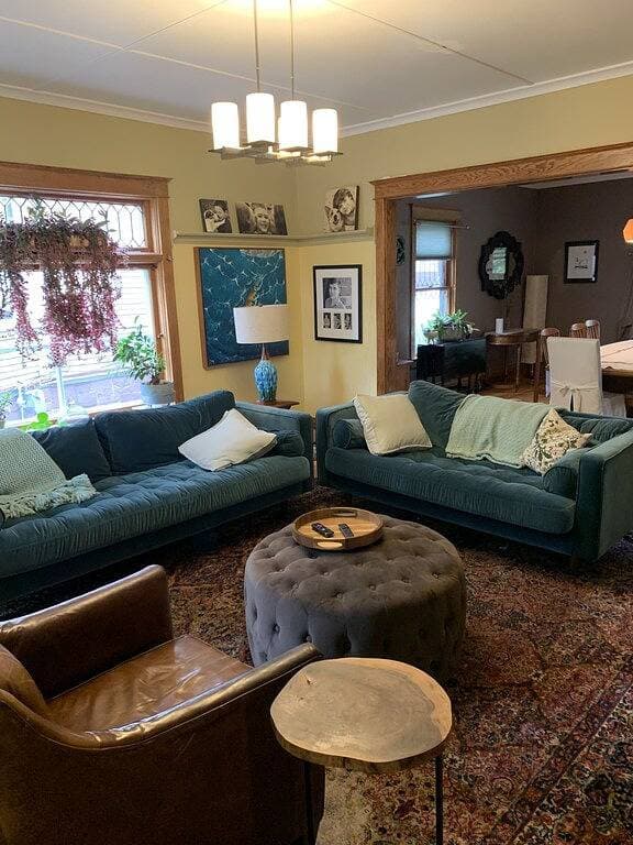 Foto 4 von 26: Four Square Marquette- Centrally located w porch, patio, sauna, fire pit