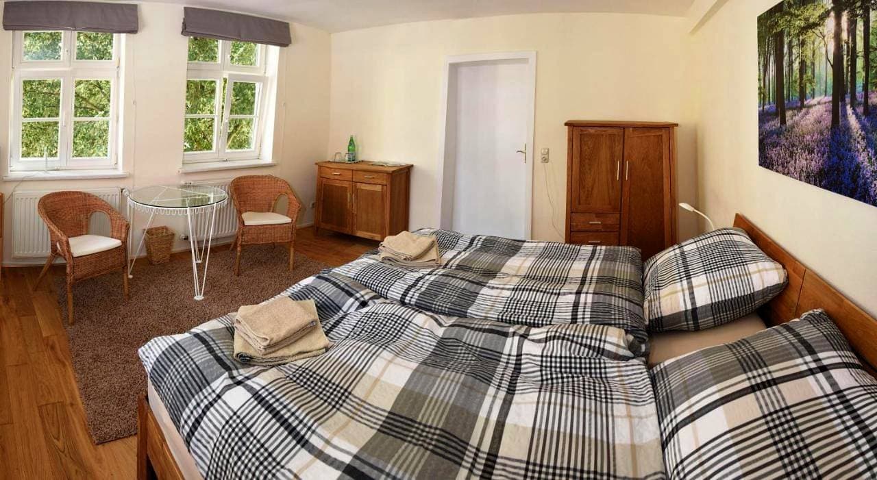 Foto 2 von 8: Economy Double Room