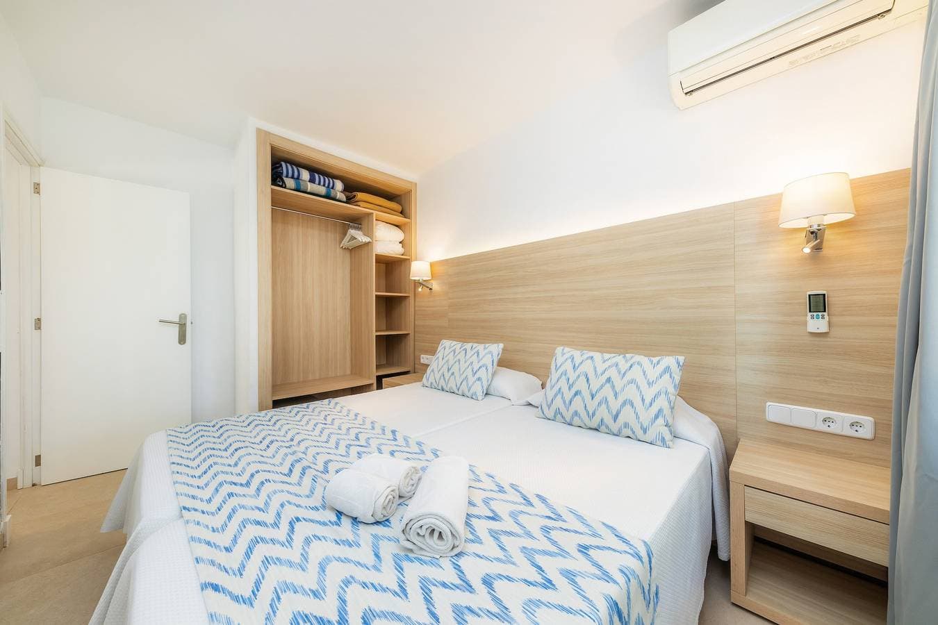 Foto 10 von 23: Ferienwohnung 'Apartamento Bon Aire N4' mit Gemeinschaftspool, WLAN und Klimaanlage