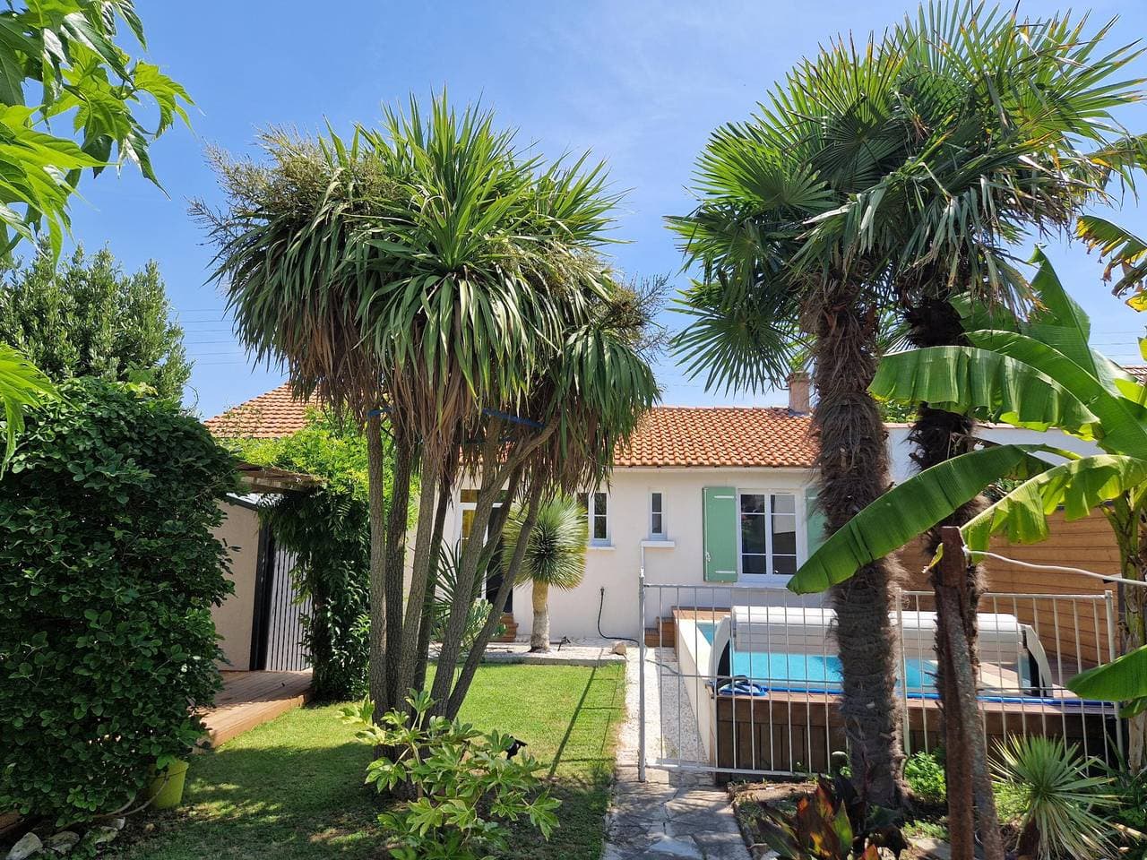 Renovierte Villa mit Pool, in Strandnähe, ideal für 4 Personen, Châtelaillon-Plage 1
