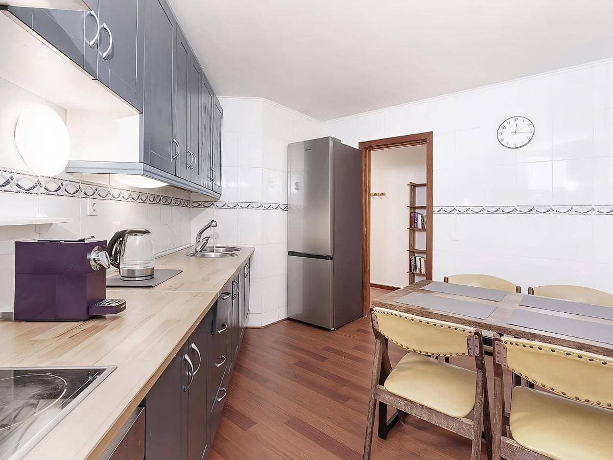 Foto 5 von 33: Two-Bedroom Apartment