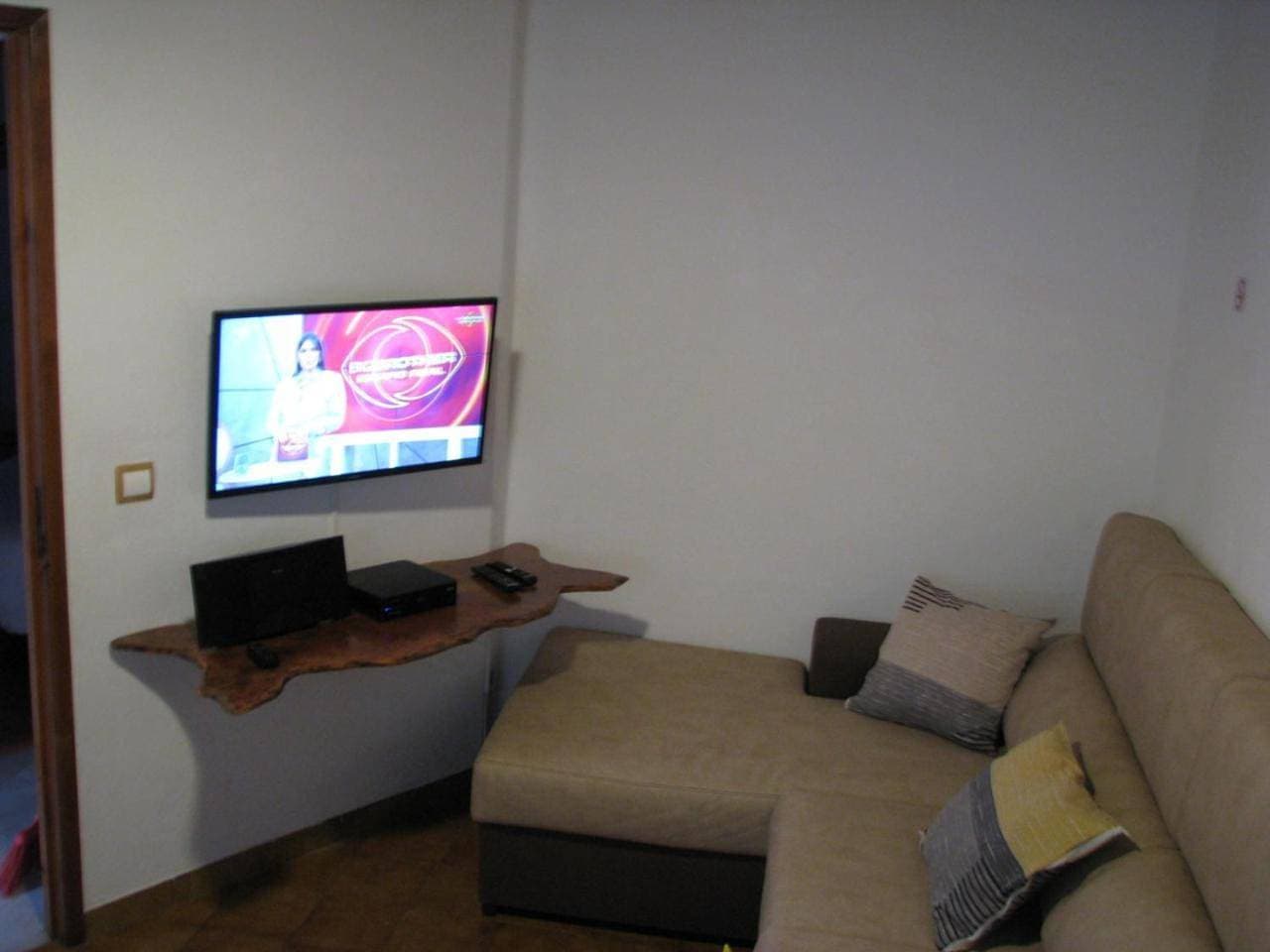 Foto 7 von 62: Three-Bedroom House