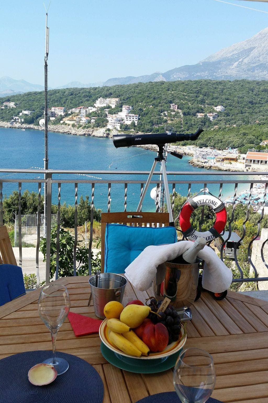Foto 12 von 55: Gemütliche Wohnung mit Meerblick vom Balkon aus