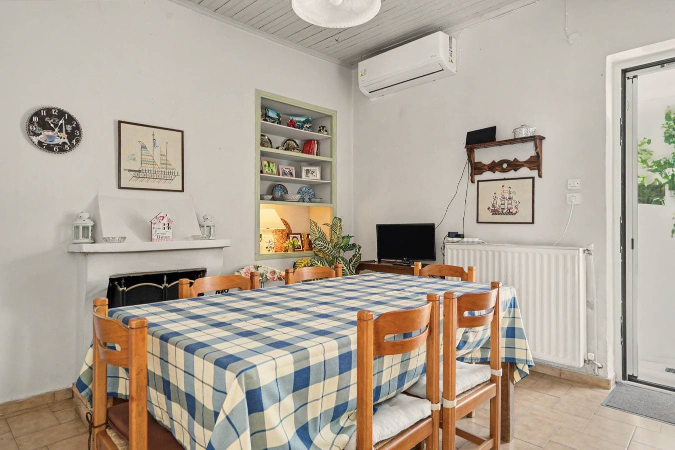 Foto 7 von 27: Ferienhaus 'Nafpaktos The Home' mit Meerblick, privater Terrasse & Klimaanlage