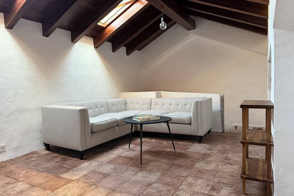 Foto 10 von 22: Casa Entre Lunas - Stylish Rustic Retreat in Historic Mountain Village