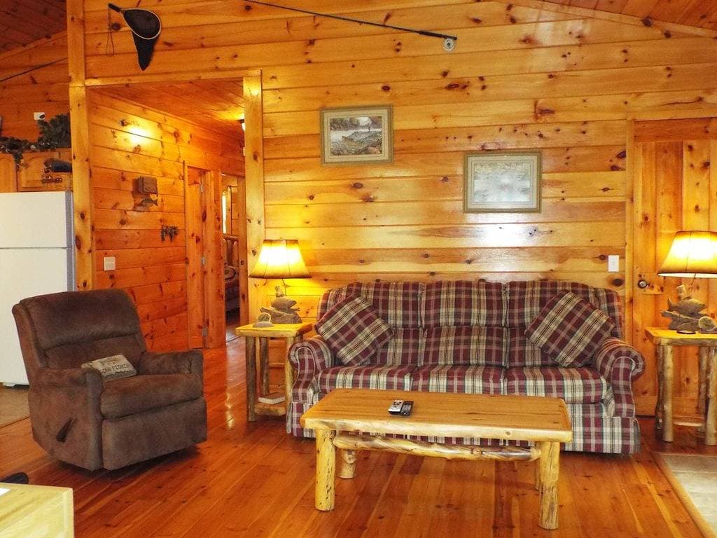 Foto 12 von 33: \"Sweet Life\" * Log Cabin auf Cosby Creek mit Wifi-